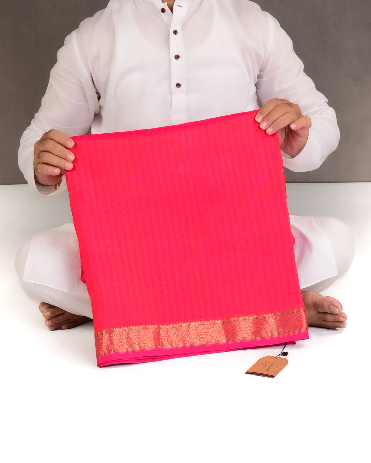 Shot Pink-Orange Watermark Houndstooth Tanchoi Handwoven Kora Silk Banarasi Saree-HolyWeaves