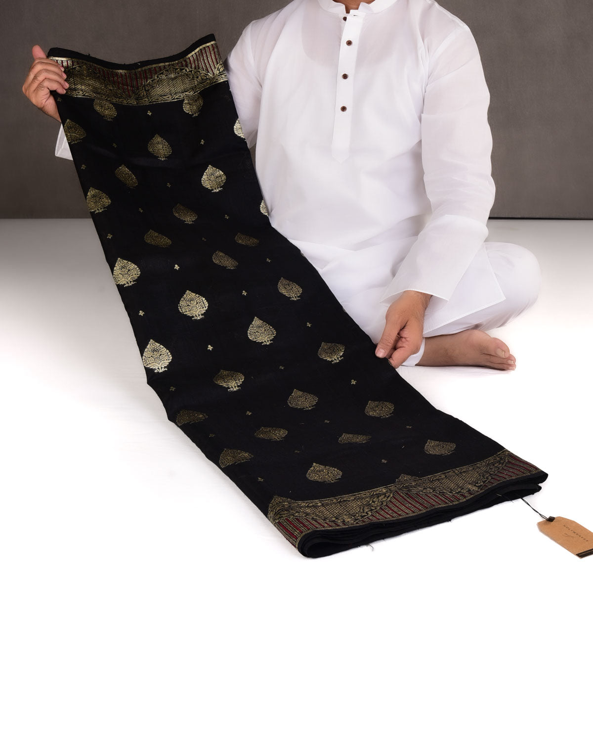 Black Spade Buta Cutwork Brocade Woven Raw Silk Banarasi Saree-HolyWeaves