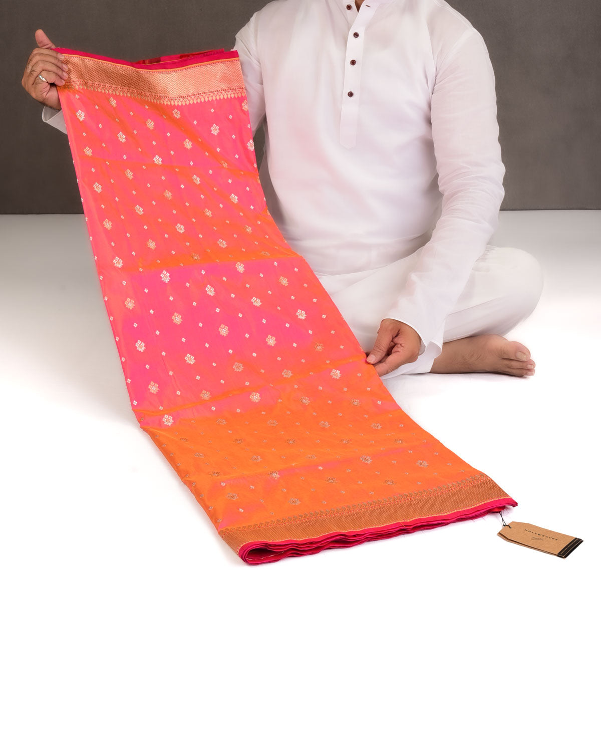 Shot Peach Gold & Silver Zari Bachcha Buti Kadhuan Brocade Handwoven Katan Silk Banarasi Saree-HolyWeaves