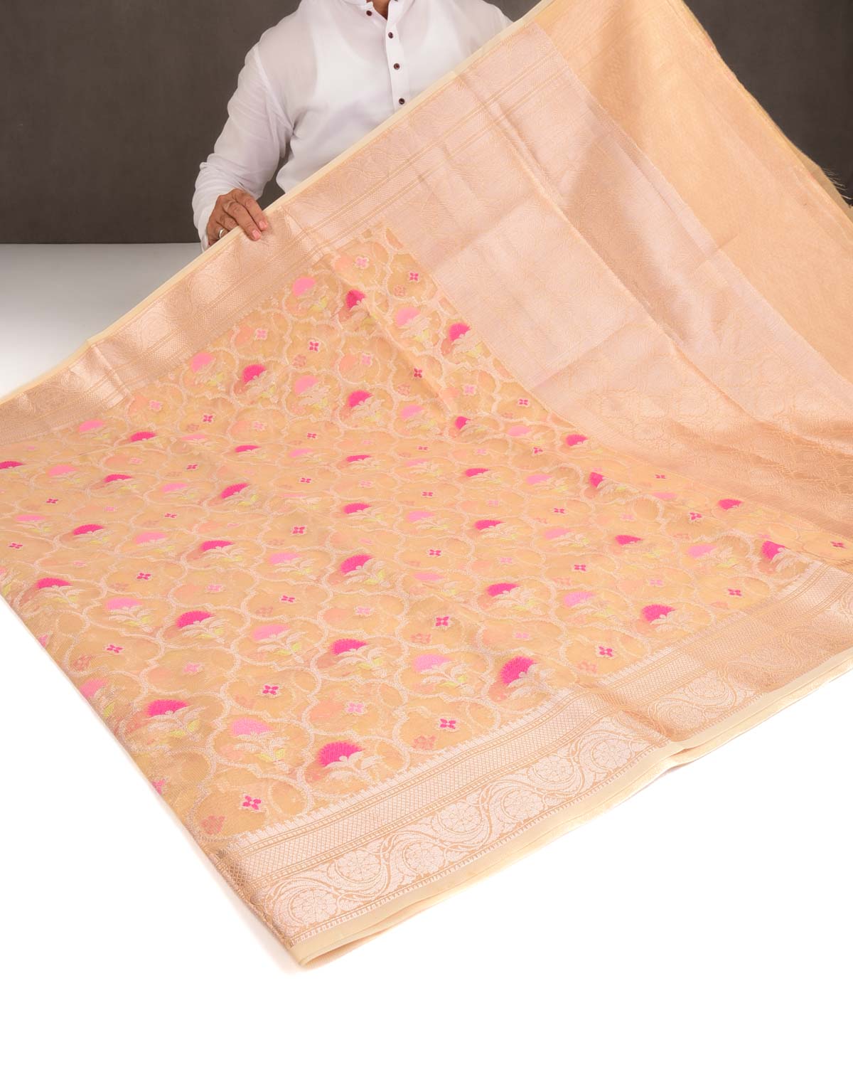 Metallic Yellow Ethnic Grids Cutwork Brocade Woven Art Cotton Tissue Banarasi Saree-HolyWeaves