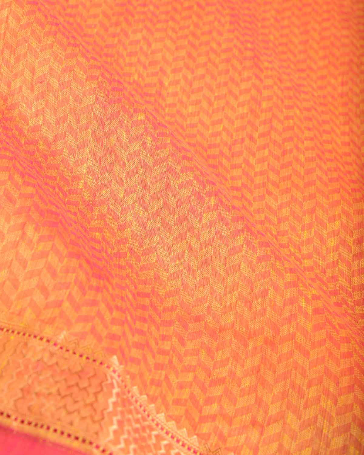 Shot Pink-Yellow Herring Bone Tanchoi Handwoven Linen Silk Banarasi Saree-HolyWeaves