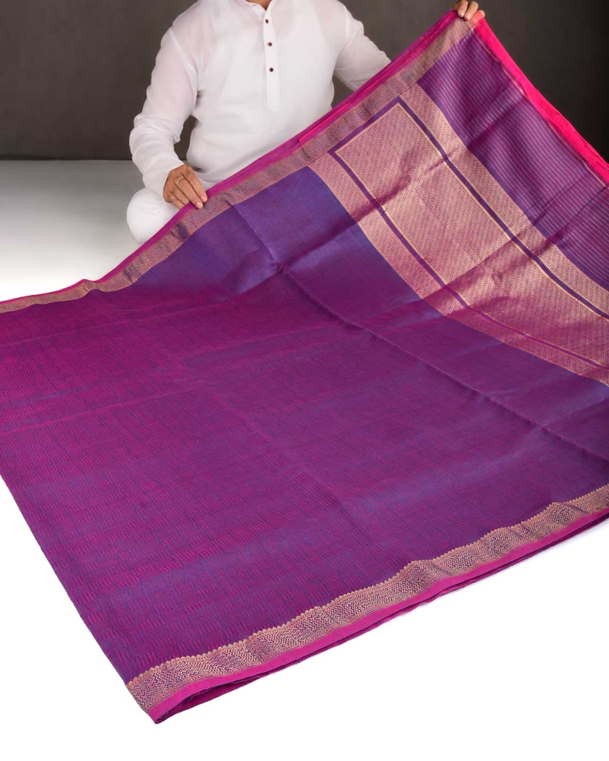 Blue On Pink Chequered Grids WATERMARK Brocade Handwoven Linen Silk Banarasi Saree-HolyWeaves