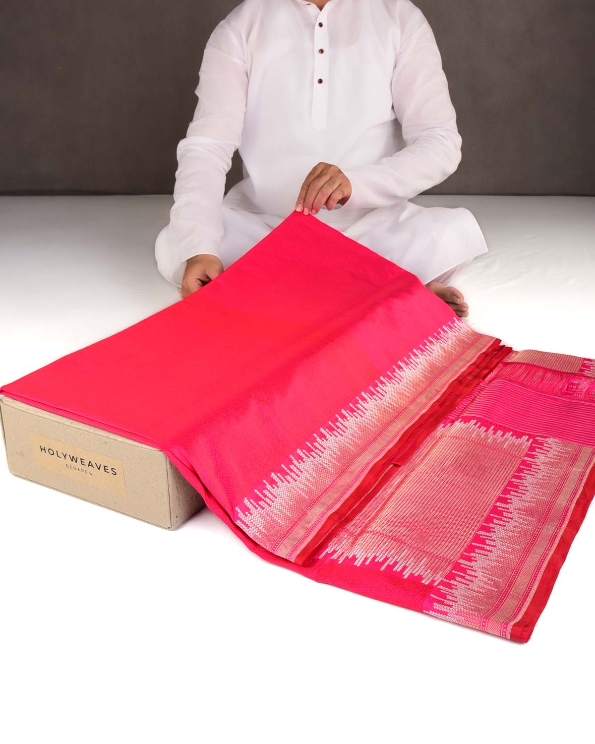 Shot Red-Pink Gold & Silver Zari Tanchoi Kadhuan Brocade Handwoven Katan Silk Banarasi Saree-HolyWeaves