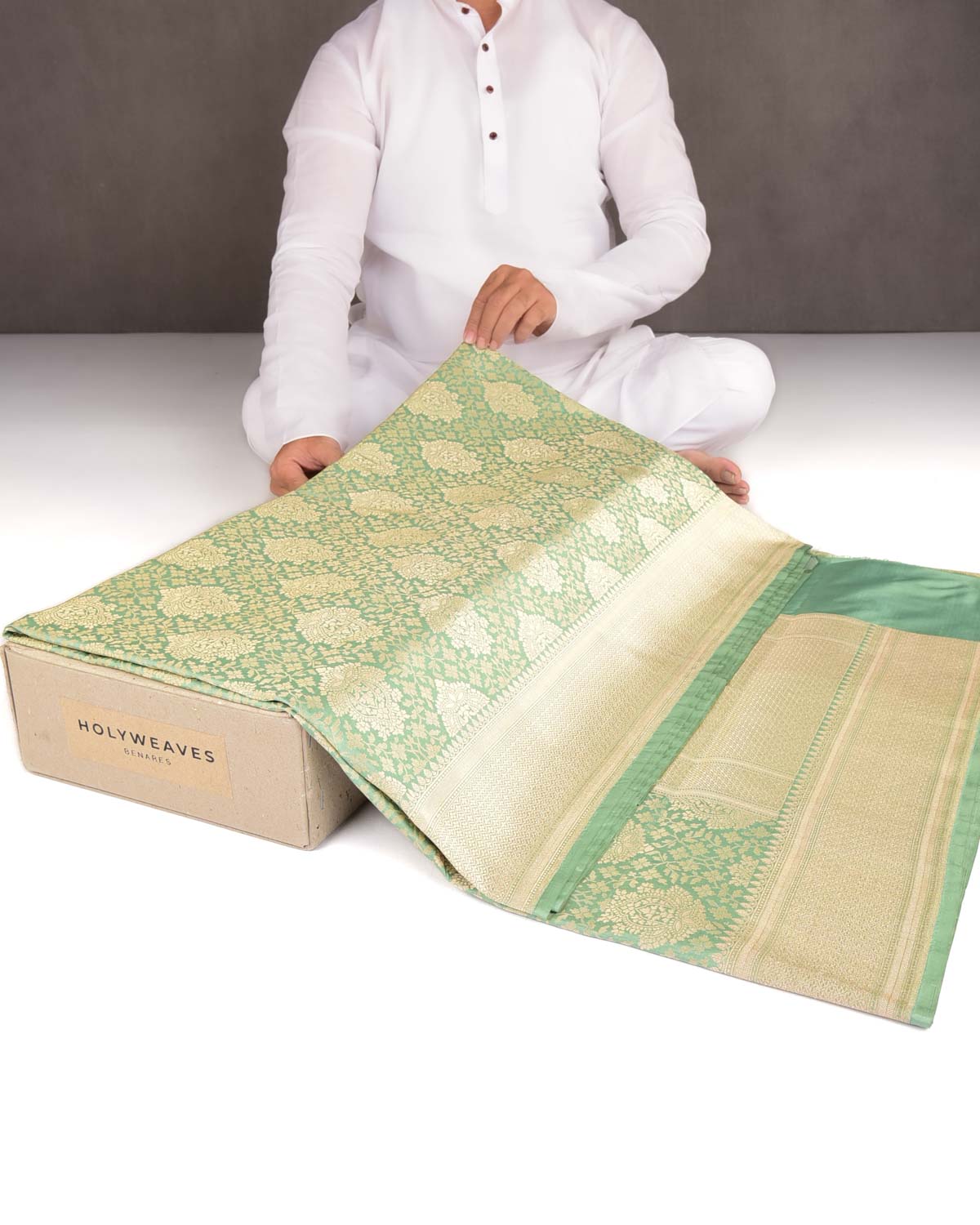 Earthy Green Dual Tone Gold Zari Damask Jaal Cutwork Brocade Handwoven Katan Silk Banarasi Saree-HolyWeaves
