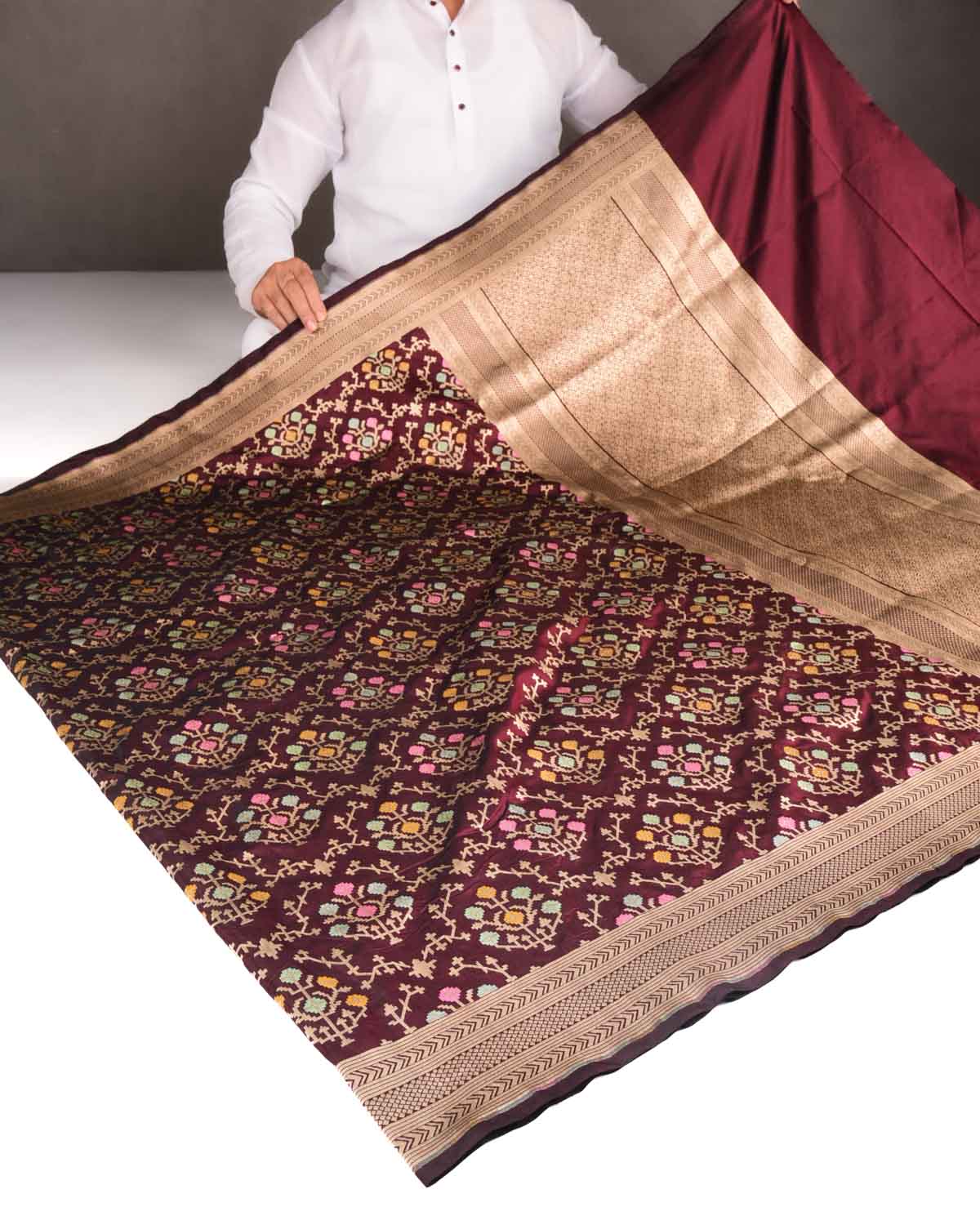 Mahogany Tehra Floral Jaal Cutwork Brocade Handwoven Katan Silk Banarasi Saree-HolyWeaves