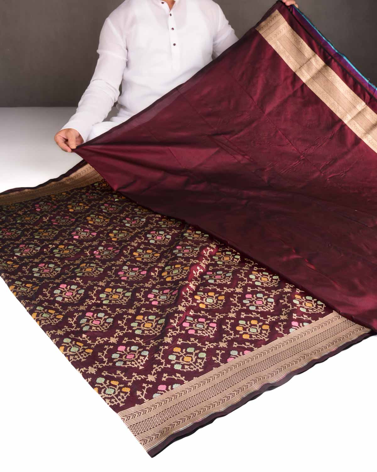 Mahogany Tehra Floral Jaal Cutwork Brocade Handwoven Katan Silk Banarasi Saree-HolyWeaves