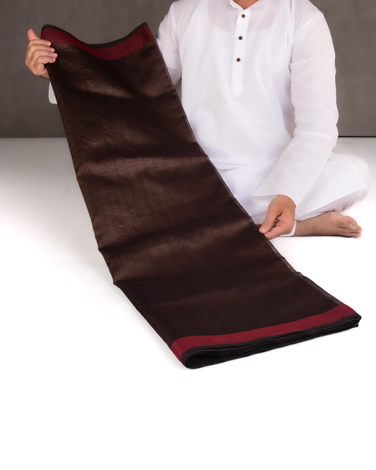 Chocolate Brown WATERMARK Illusion Waves Handwoven Handwoven Kora Silk Banarasi Saree-HolyWeaves