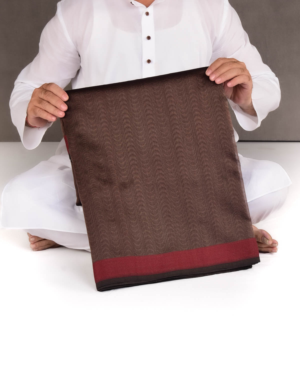 Chocolate Brown WATERMARK Illusion Waves Handwoven Handwoven Kora Silk Banarasi Saree-HolyWeaves