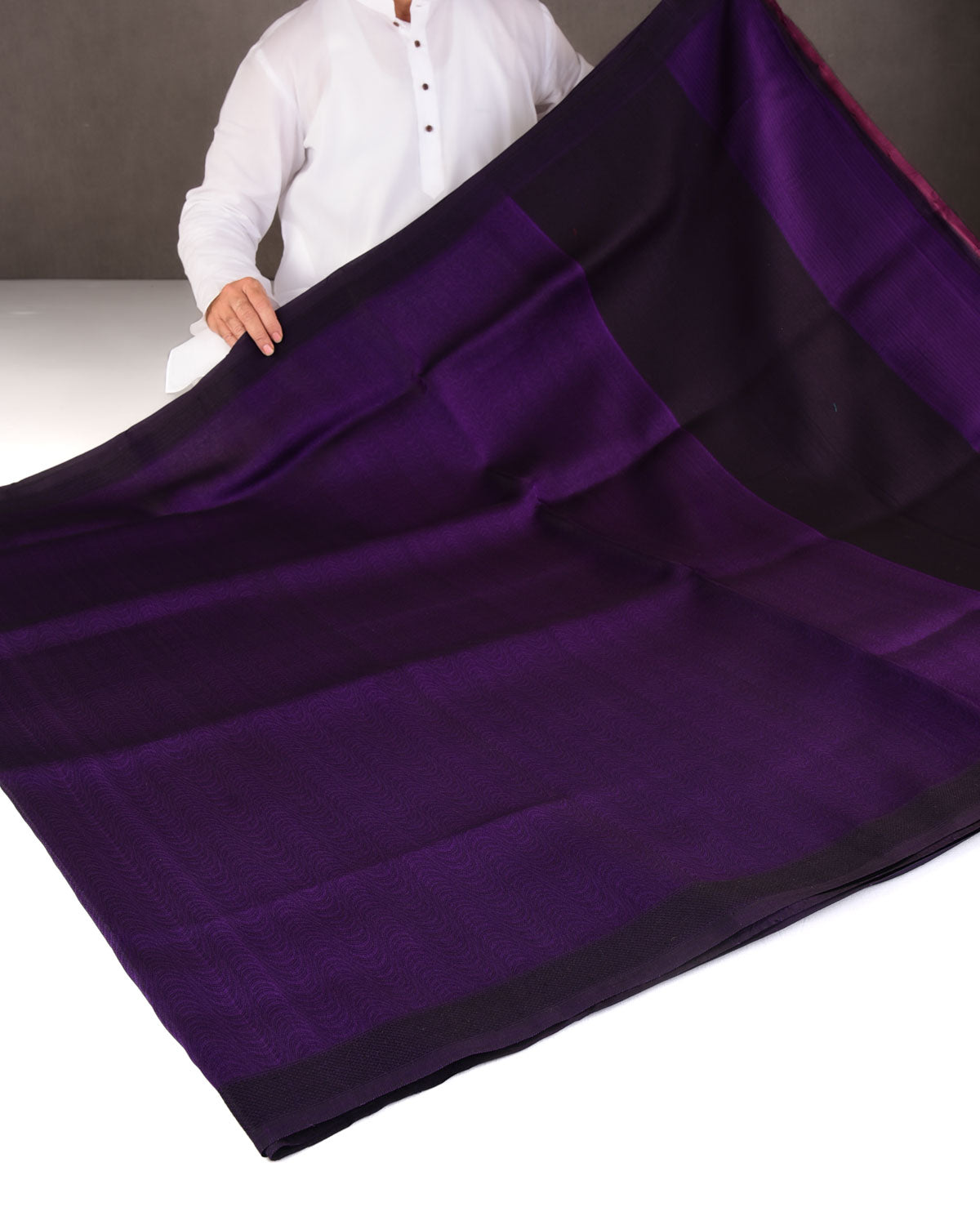 Purple WATERMARK Illusion Waves Tanchoi Handwoven Kora Silk Banarasi Saree-HolyWeaves