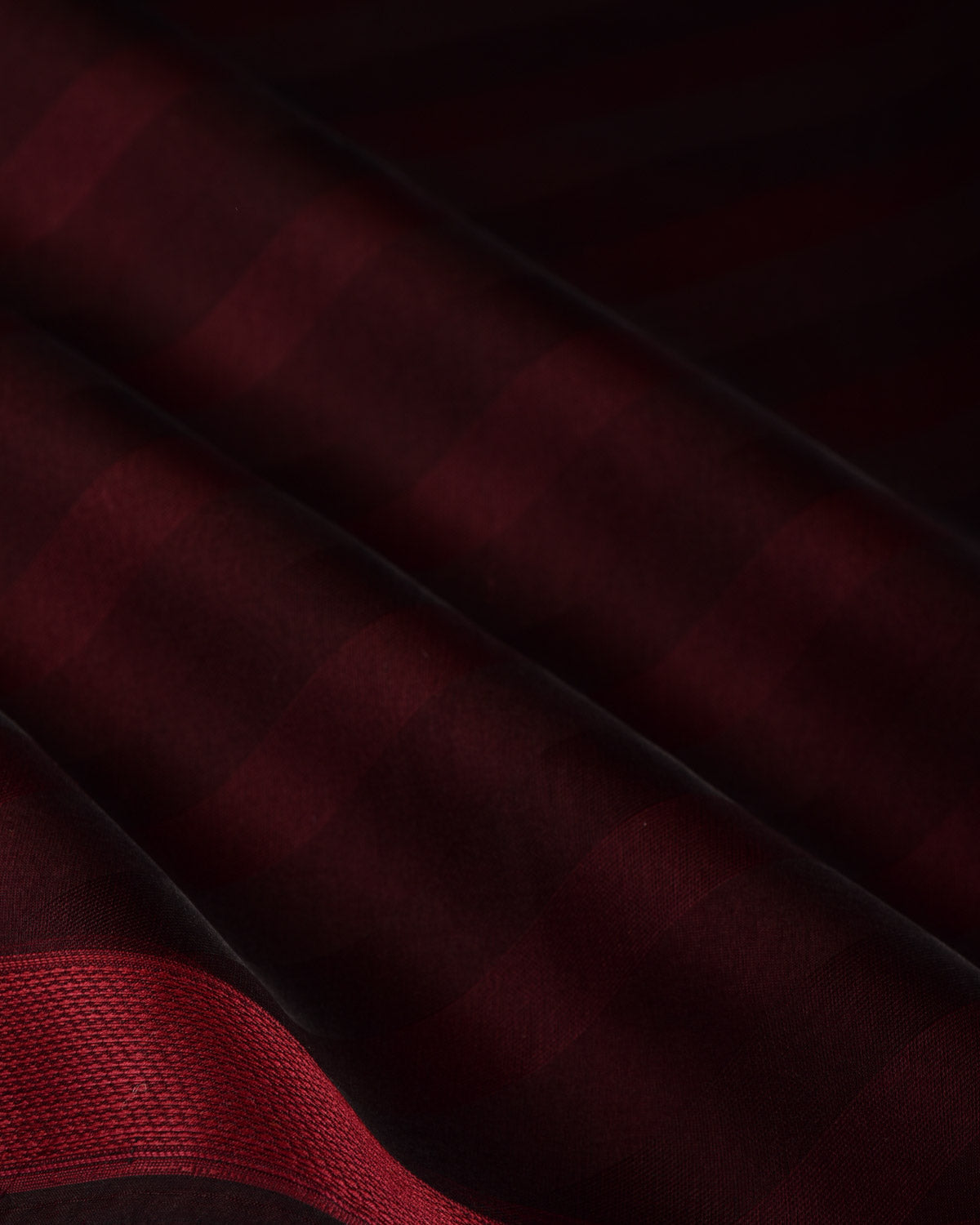Burgundy Diagonal Stripes WATERMARK Tanchoi Handwoven Kora Silk Banarasi Saree-HolyWeaves
