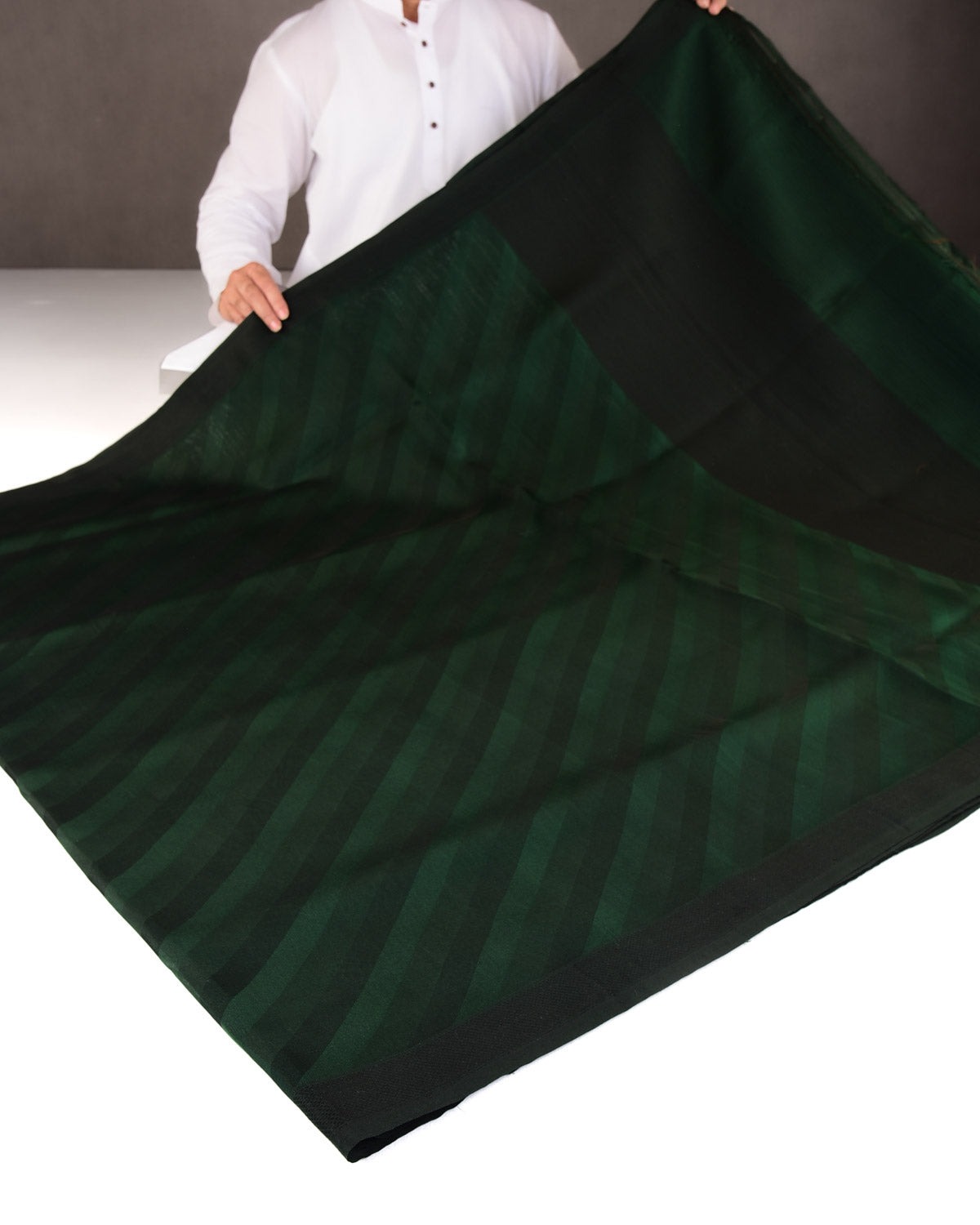 Midnight Green WATERMARK Diagonal Stripes Tanchoi Handwoven Kora Silk Banarasi Saree-HolyWeaves