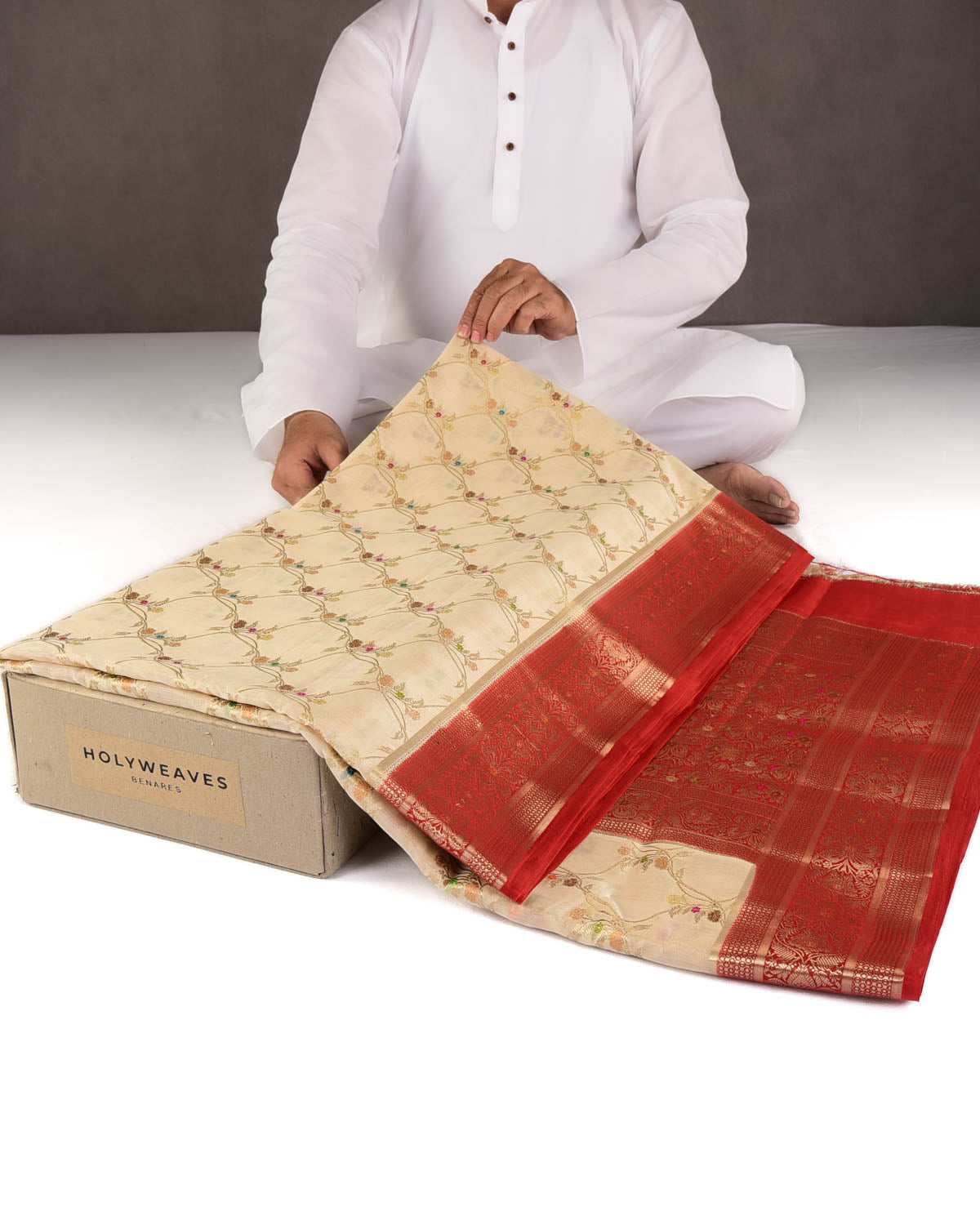 Cream Gold Zari & Meenekari Jaal Cutwork Brocade Woven Spun Silk Banarasi Saree with Red Border Pallu-HolyWeaves