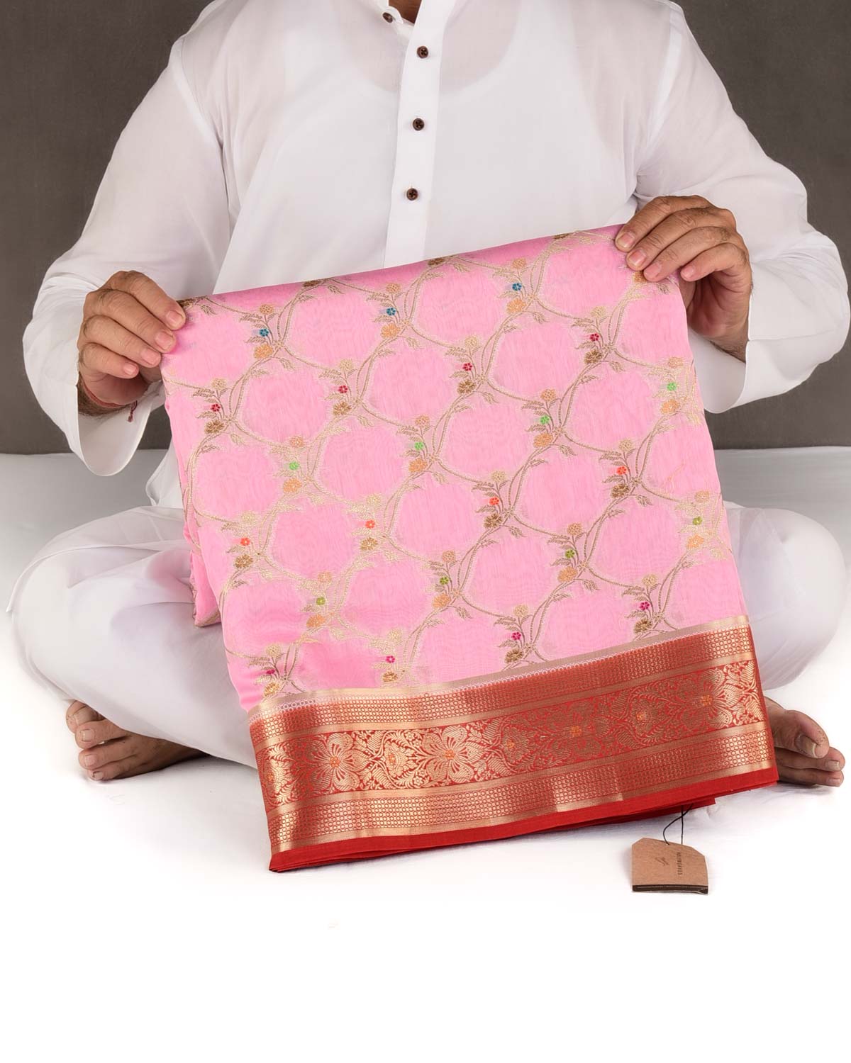 Pink Gold Zari & Meenekari Jaal Cutwork Brocade Woven Spun Silk Banarasi Saree with Red Border Pallu-HolyWeaves