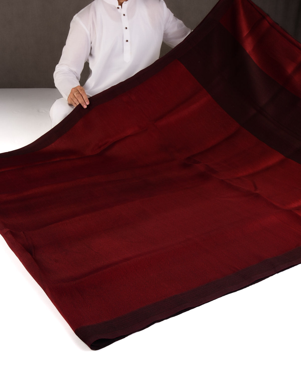 Maroon WATERMARK Abstract Geometry Tanchoi Handwoven Kora Silk Banarasi Saree-HolyWeaves