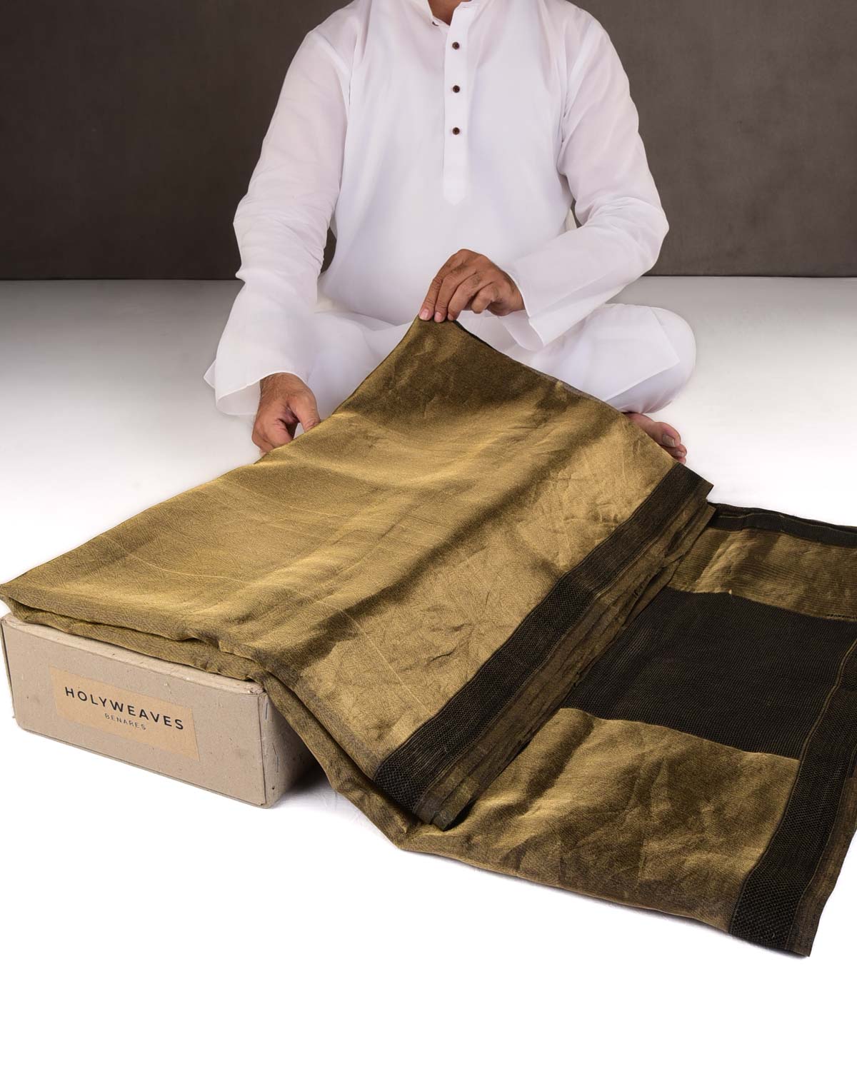 Metallic Antique Gold WATERMARK Abstract Geometry Brocade Handwoven Kora Tissue Banarasi Saree-HolyWeaves