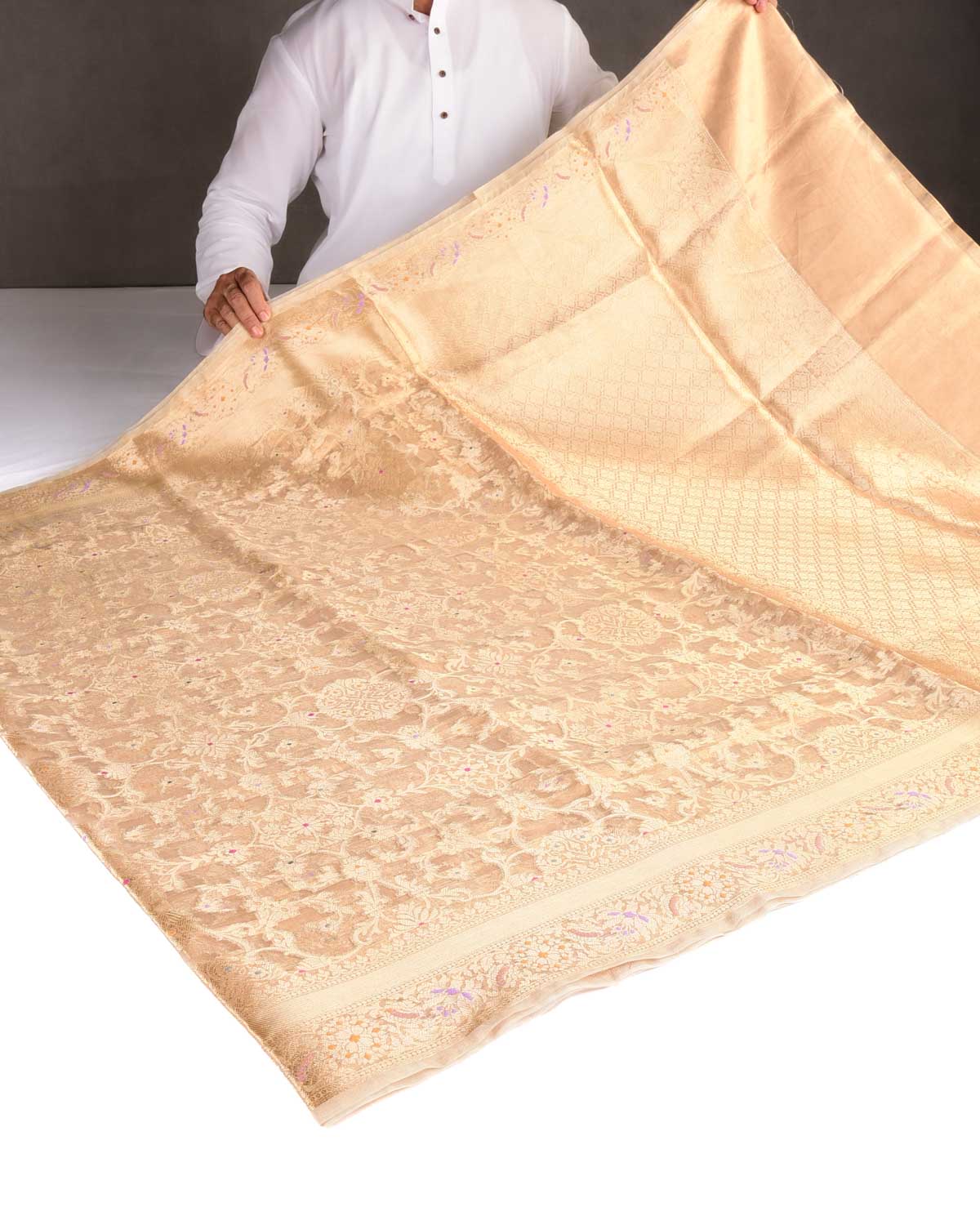 Metallic Gold Zari Floral Meenekari Jaal Brocade Woven Kora Tissue Banarasi Saree