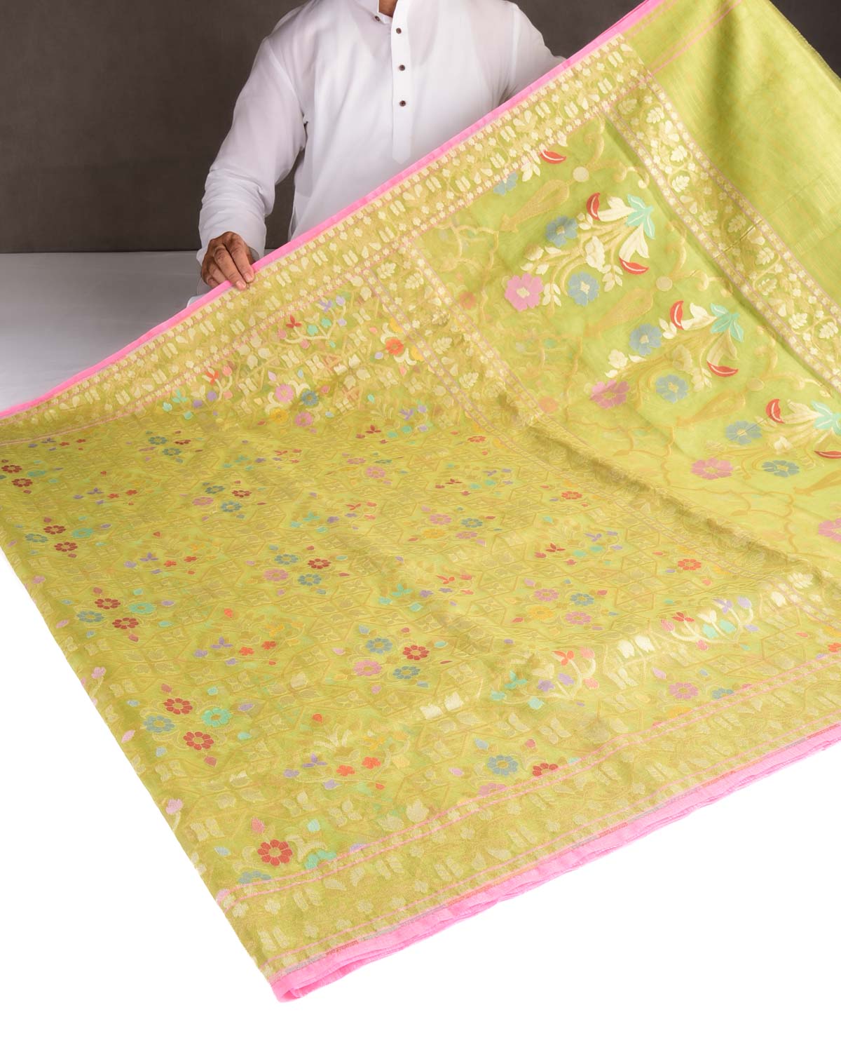 Green Sona Rupa Zari and Meenekari Paudi Cutwork Brocade Handwoven Kora Silk Banarasi Saree
