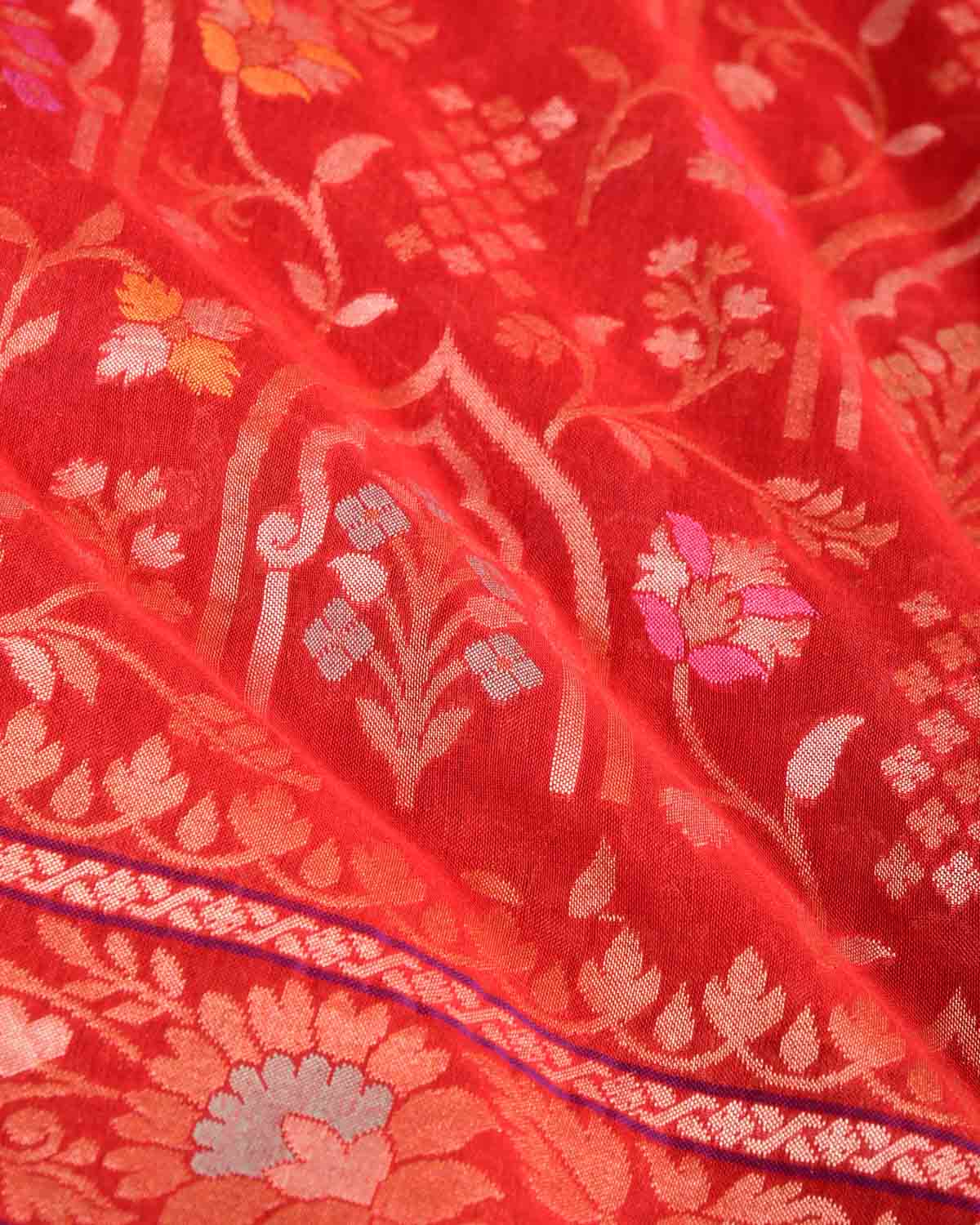 Red Raktambari Gold & Silver Zari & Meenekari Jaal Cutwork Brocade Handwoven Cotton Banarasi Saree