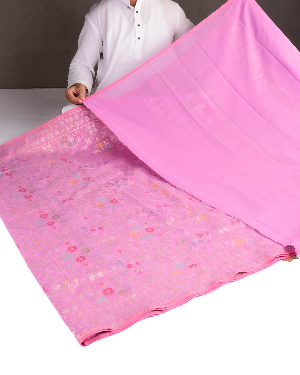 Mauve Padmambari Resham And Zari Jamdani Ektara Cutwork Brocade Handwoven Cotton Banarasi Saree