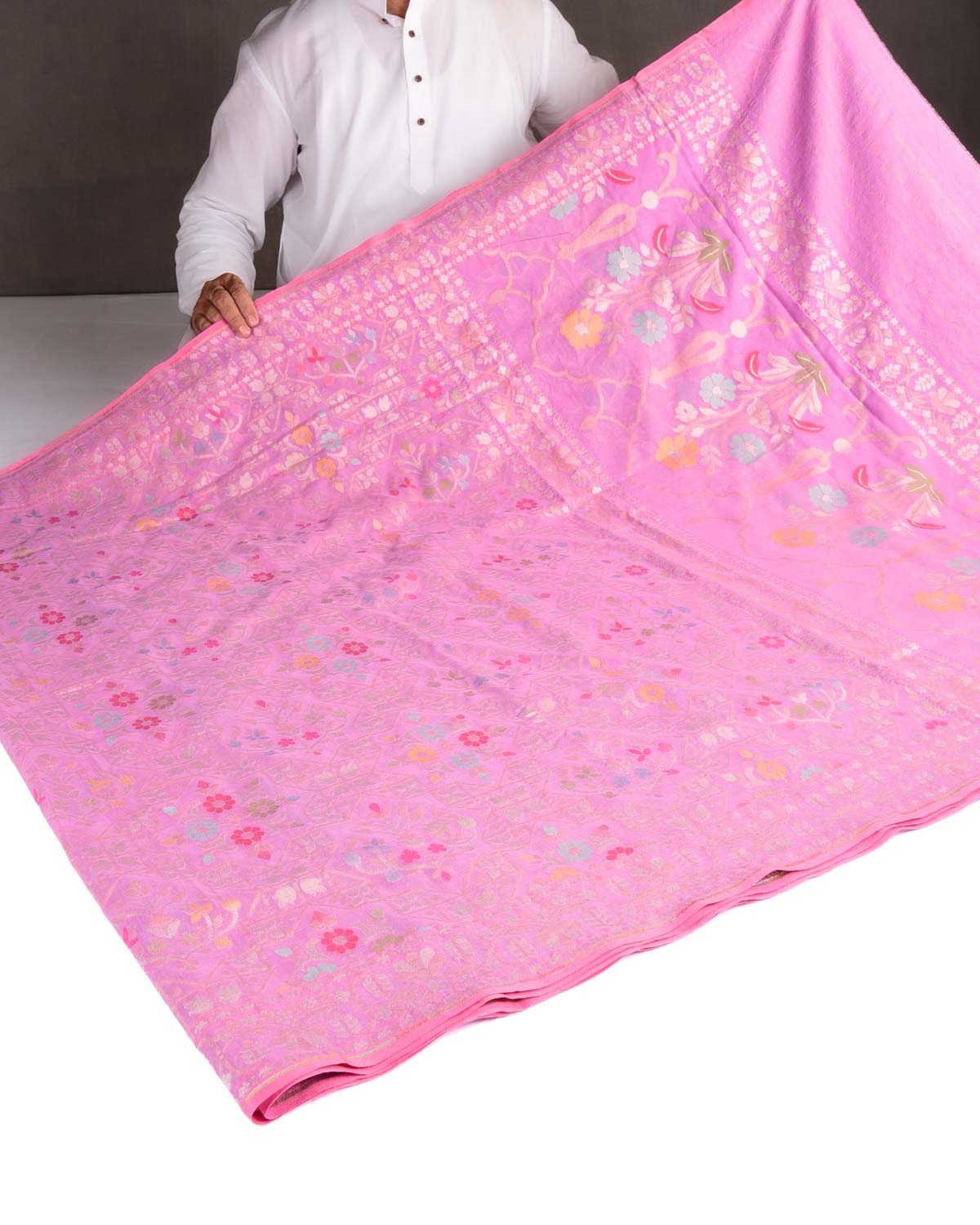 Mauve Padmambari Resham And Zari Jamdani Ektara Cutwork Brocade Handwoven Cotton Banarasi Saree