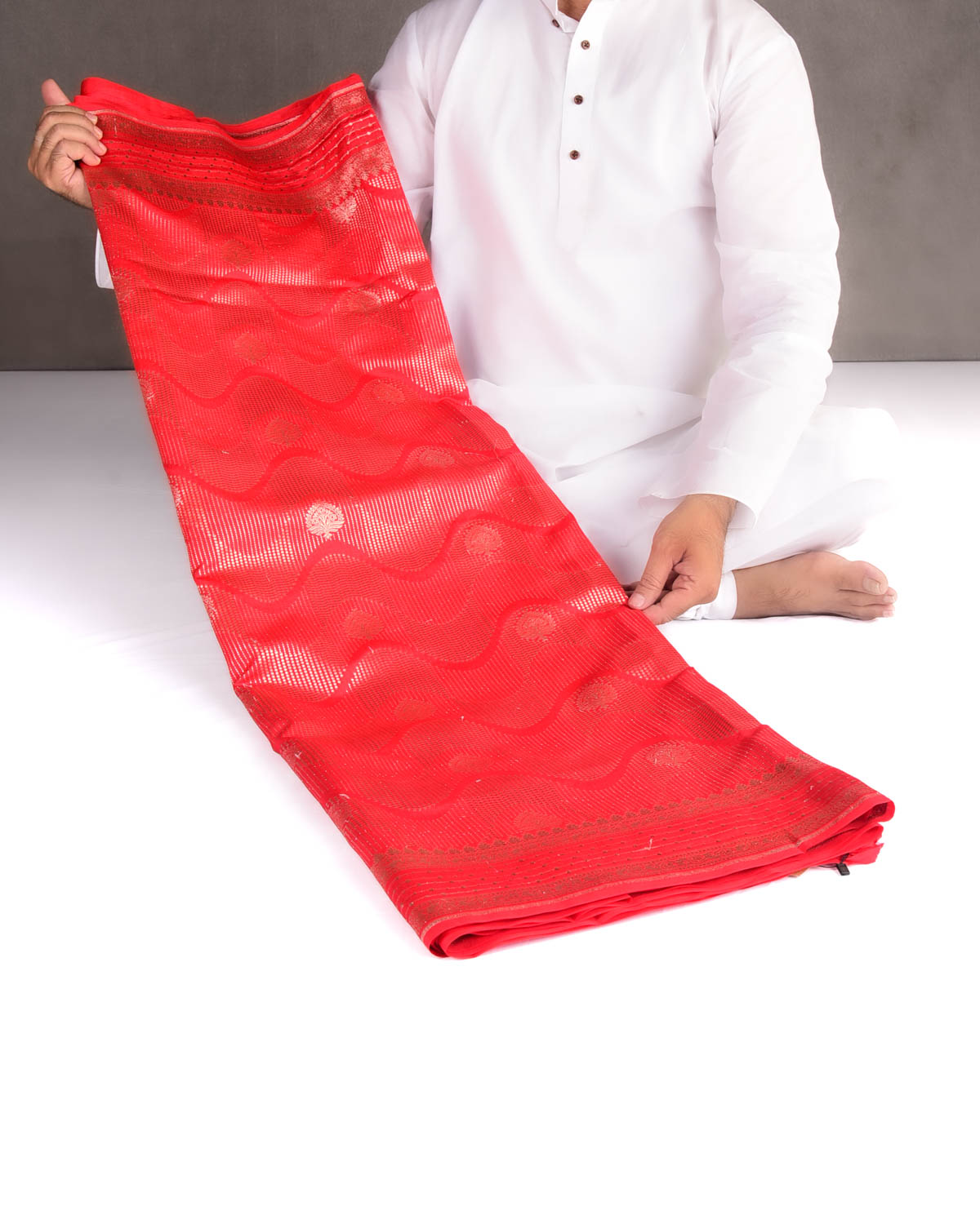 Bridal Red Gold & Silver Zari Brocade Woven Spun Silk Banarasi Saree
