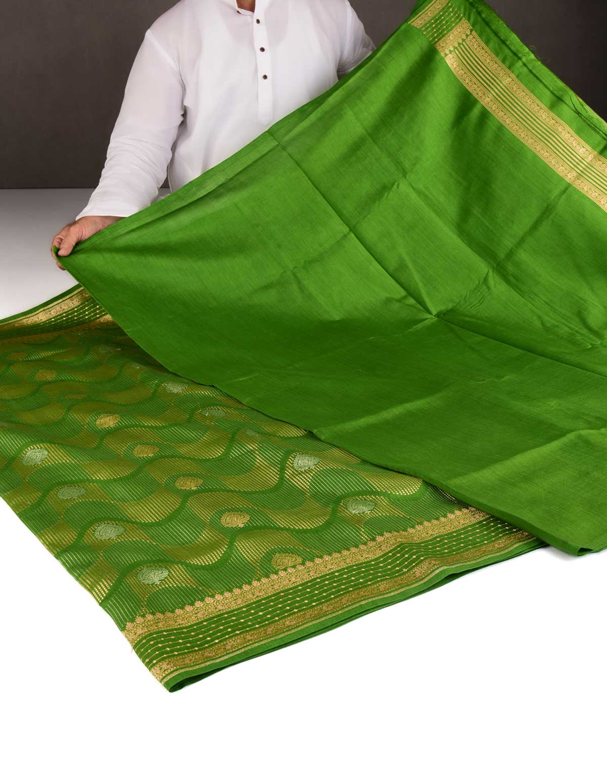 Green Gold & Silver Zari Brocade Woven Spun Silk Banarasi Saree