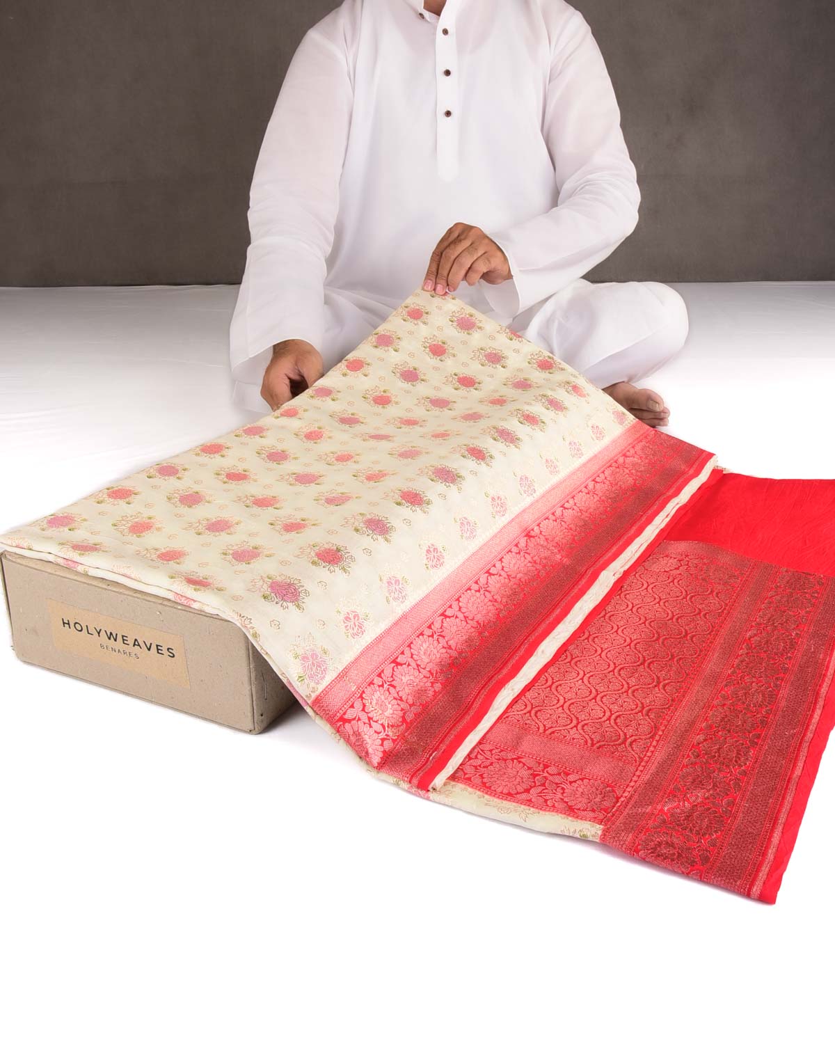 Cream Floral Buta Hand Brush Dye Cutwork Brocade Woven Spun Silk Banarasi Saree