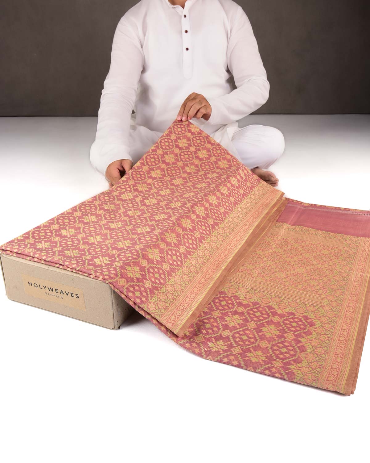 Mauve Resham Patola Cutwork Brocade Woven Art Cotton Silk Banarasi Saree-HolyWeaves