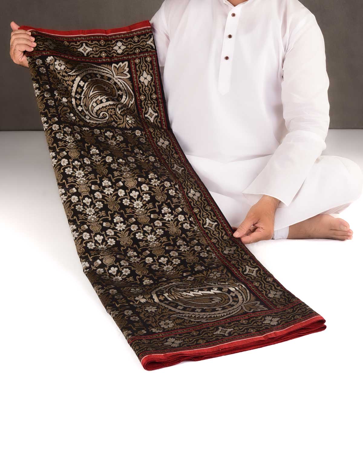 Black Krishnambari Resham And Zari Jamdani Ektara Cutwork Brocade Handwoven Cotton Banarasi Saree-HolyWeaves