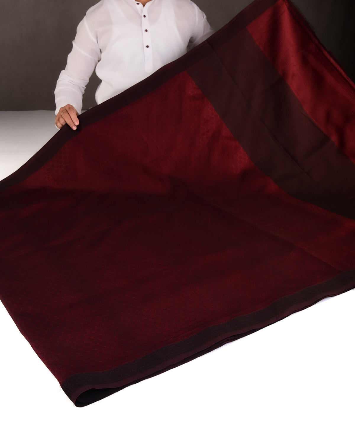 Maroon WATERMARK Stars Tanchoi Handwoven Kora Silk Banarasi Saree-HolyWeaves