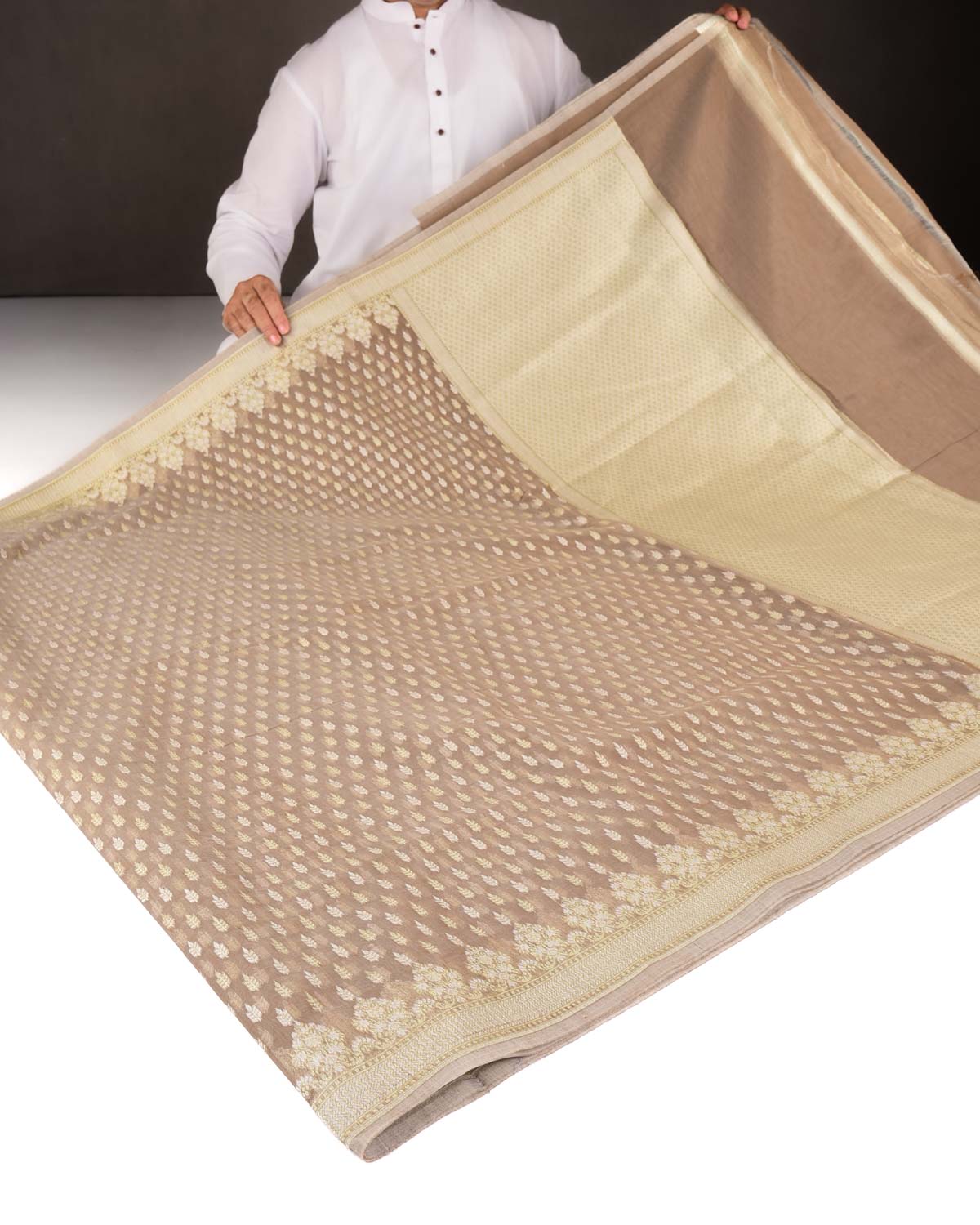 Brown Zari & Resham Buti Cutwork Brocade Woven Art Cotton Silk Banarasi Saree