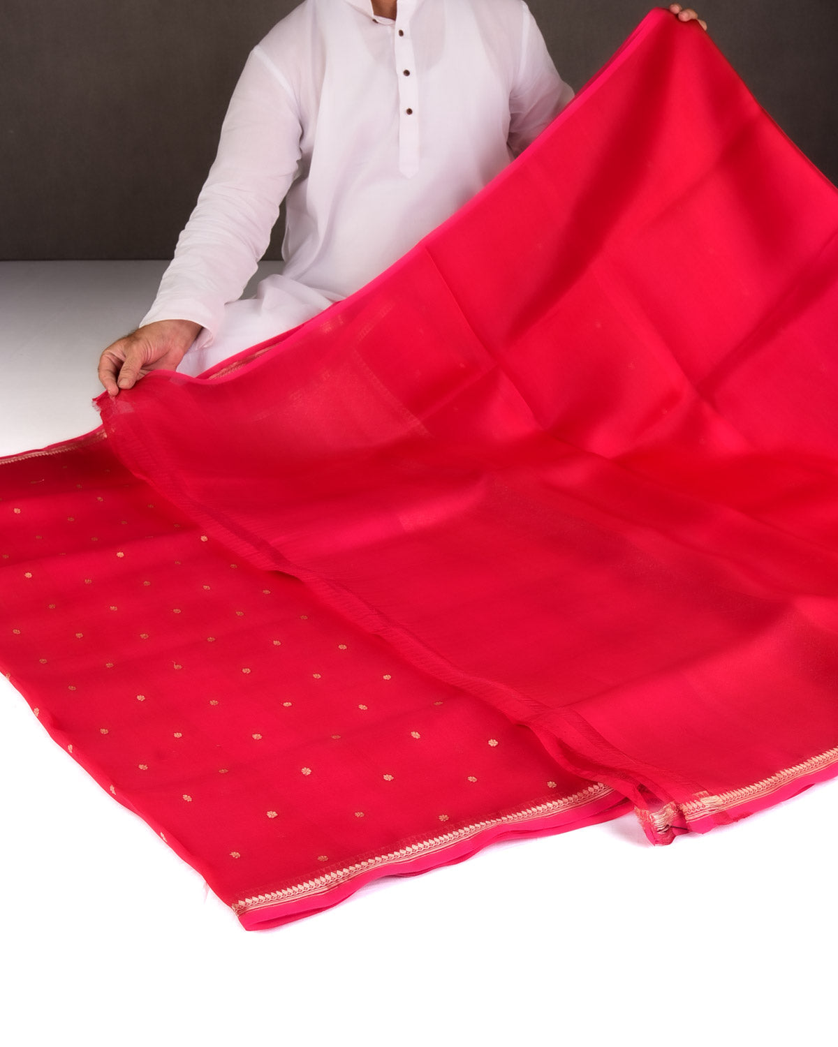 Red Gold Zari Kadhuan Buti Kadhuan Brocade Handwoven Kora Silk Banarasi Saree