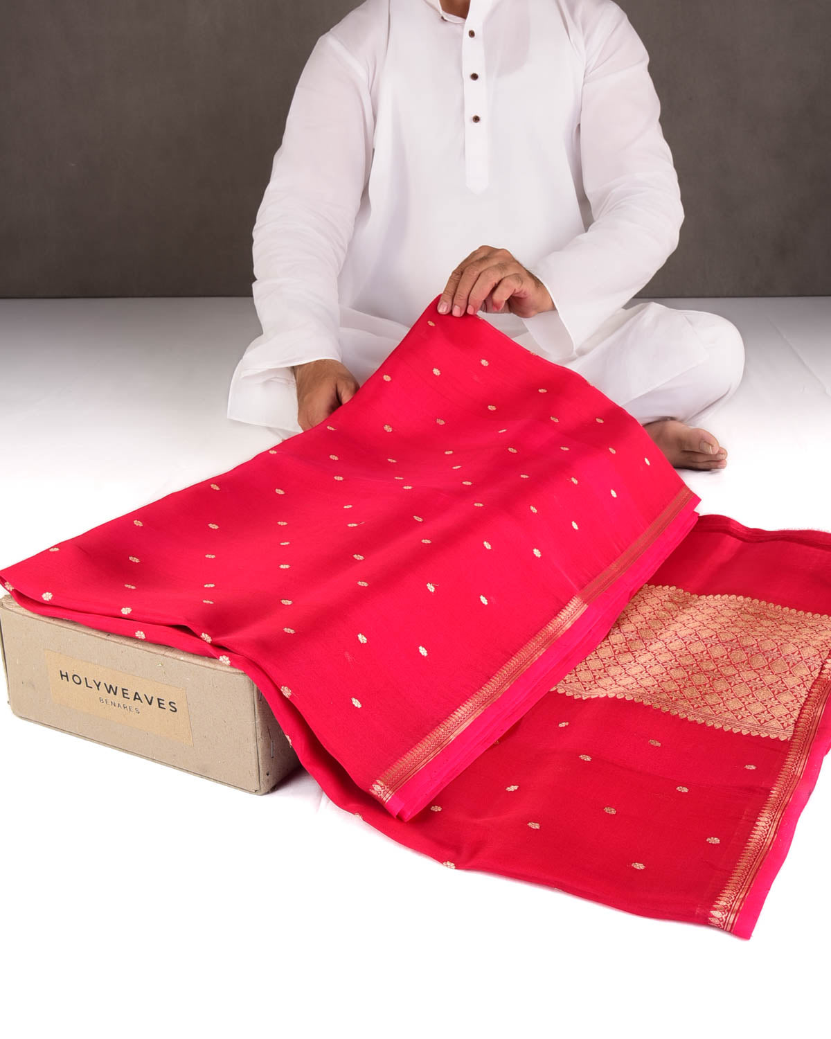 Red Gold Zari Kadhuan Buti Kadhuan Brocade Handwoven Kora Silk Banarasi Saree