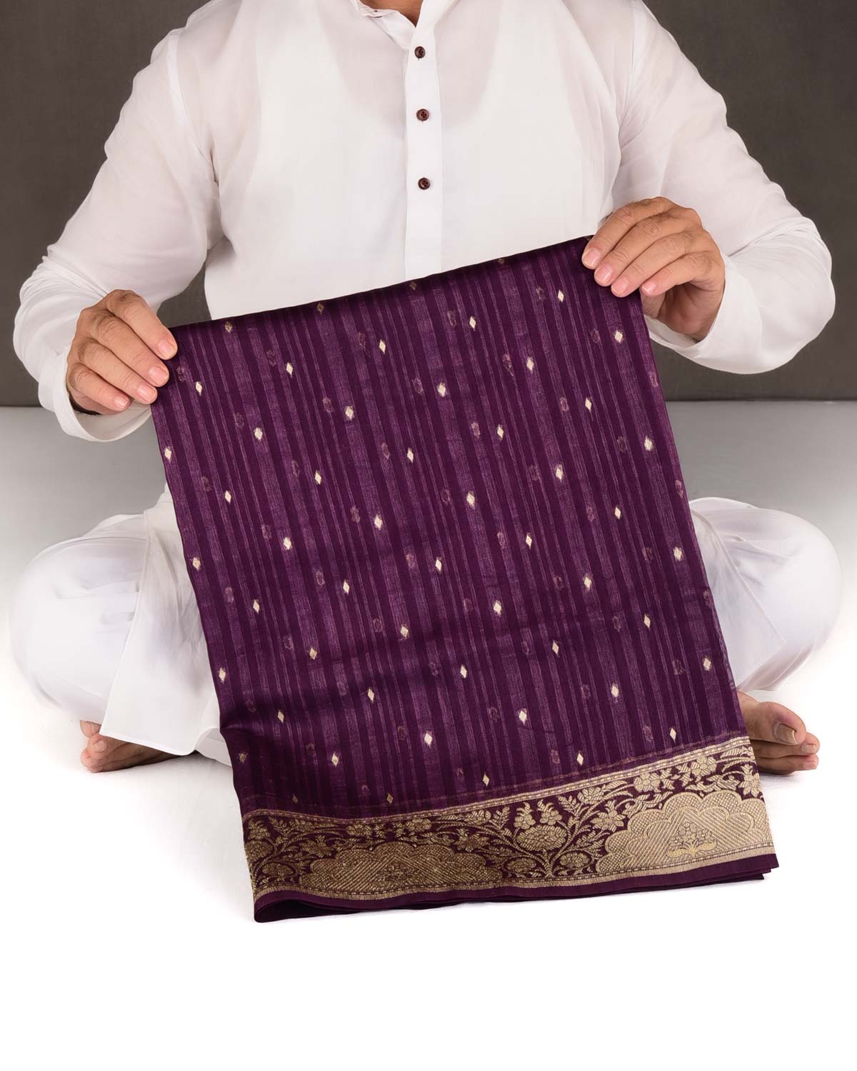 Variegated Purple Gold Zari Diamond Buti Cutwork Brocade Woven Cotton Silk Banarasi Saree