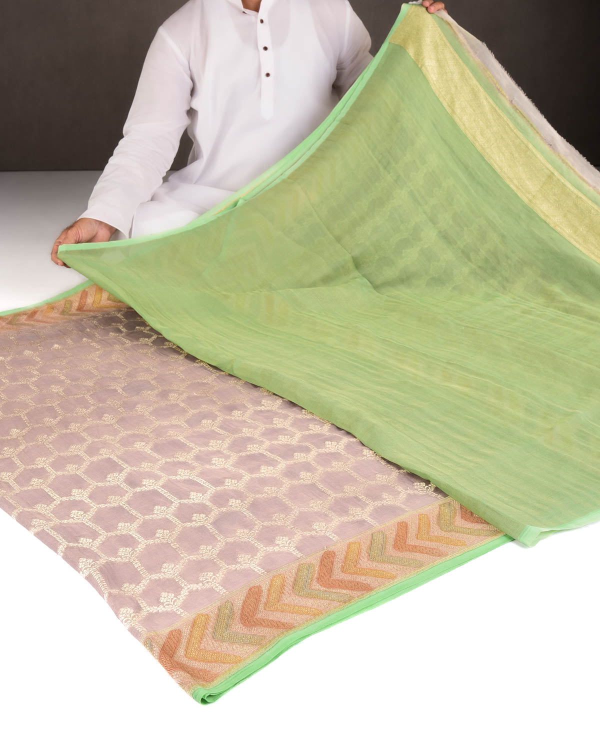 Metallic Rose Gray Gold Zari Jangla Hand Brush Dye Border Cutwork Brocade Woven Georgette Tissue Banarasi Saree