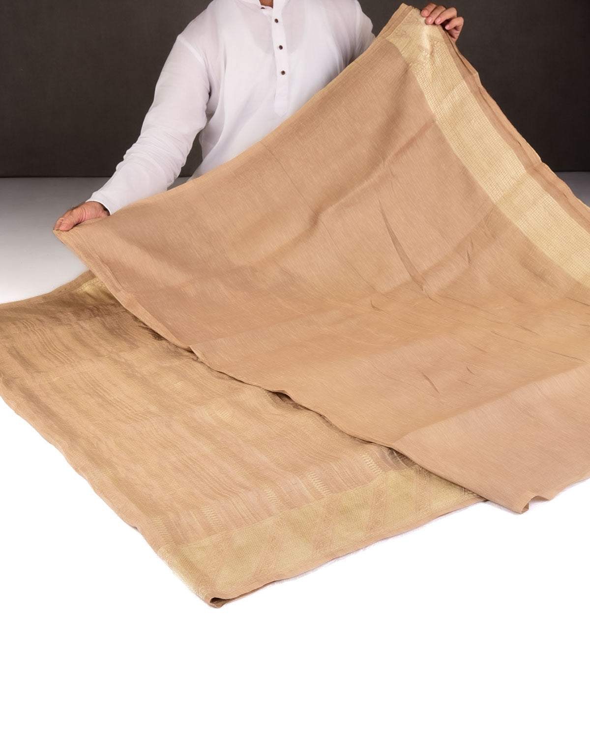 Beige Gold Zari Crush Texture Brocade Woven Linen Silk Banarasi Saree-HolyWeaves