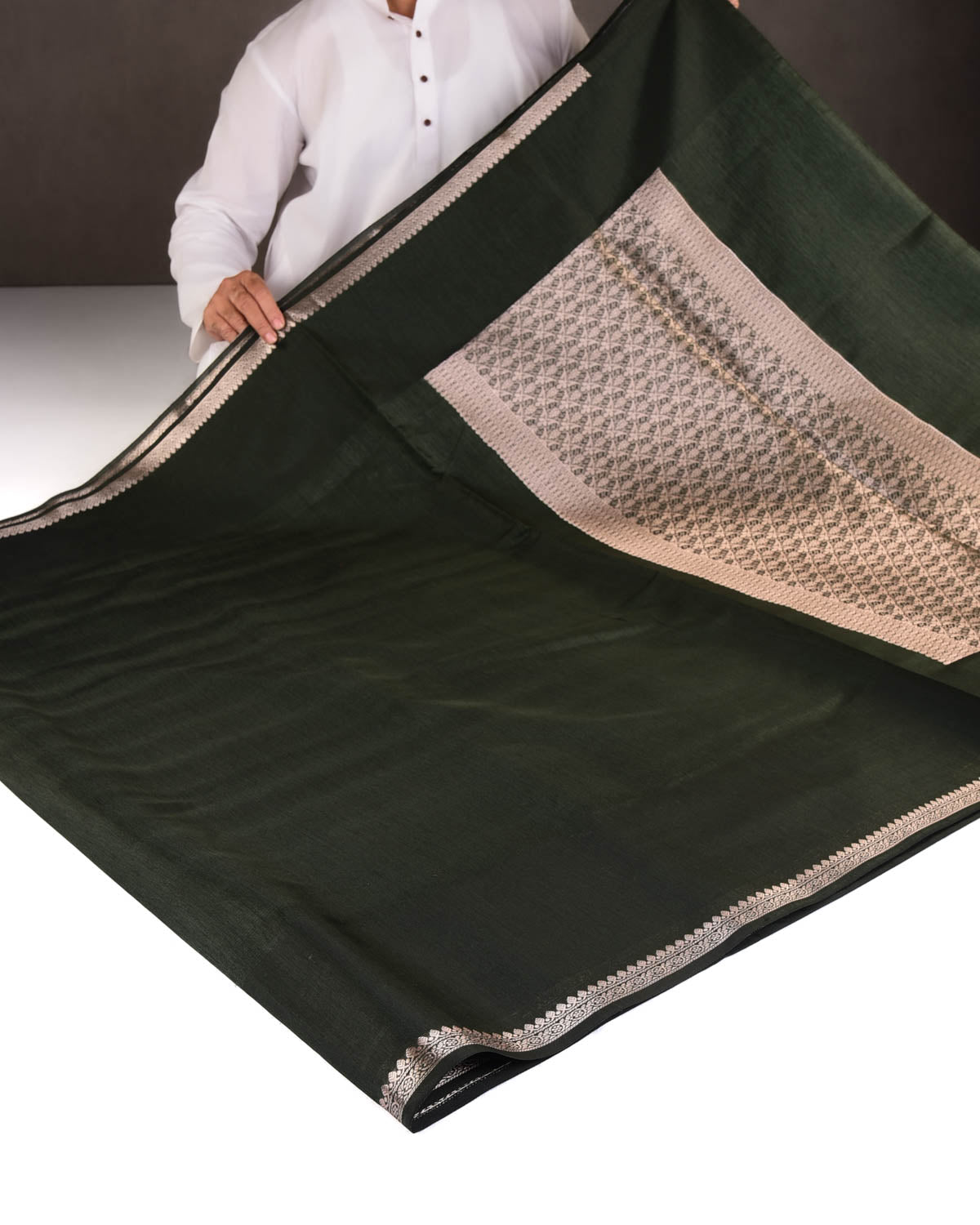 Textured Green Gold Zari Border Pallu Cutwork Brocade Woven Poly Dupion Banarasi Saree