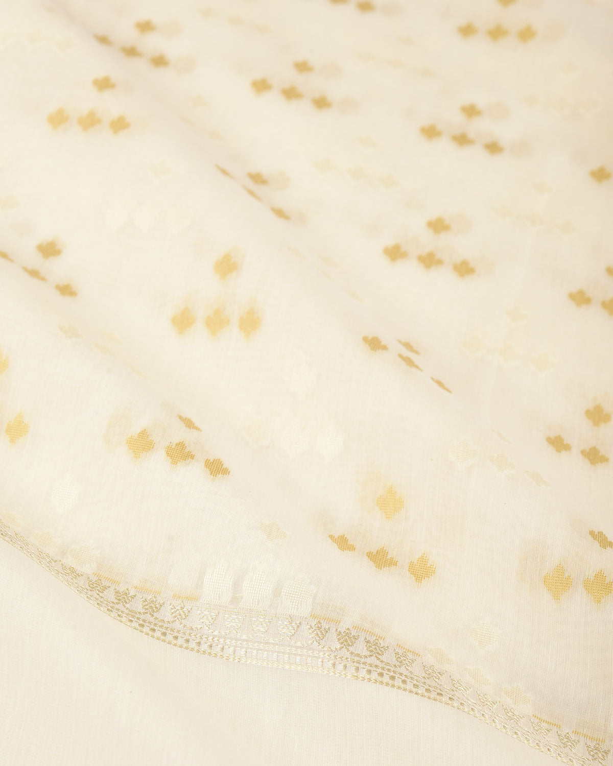 Beige On Cream Resham Leaf Scatter Buti Cutwork Brocade Woven Art Cotton Silk Banarasi Saree