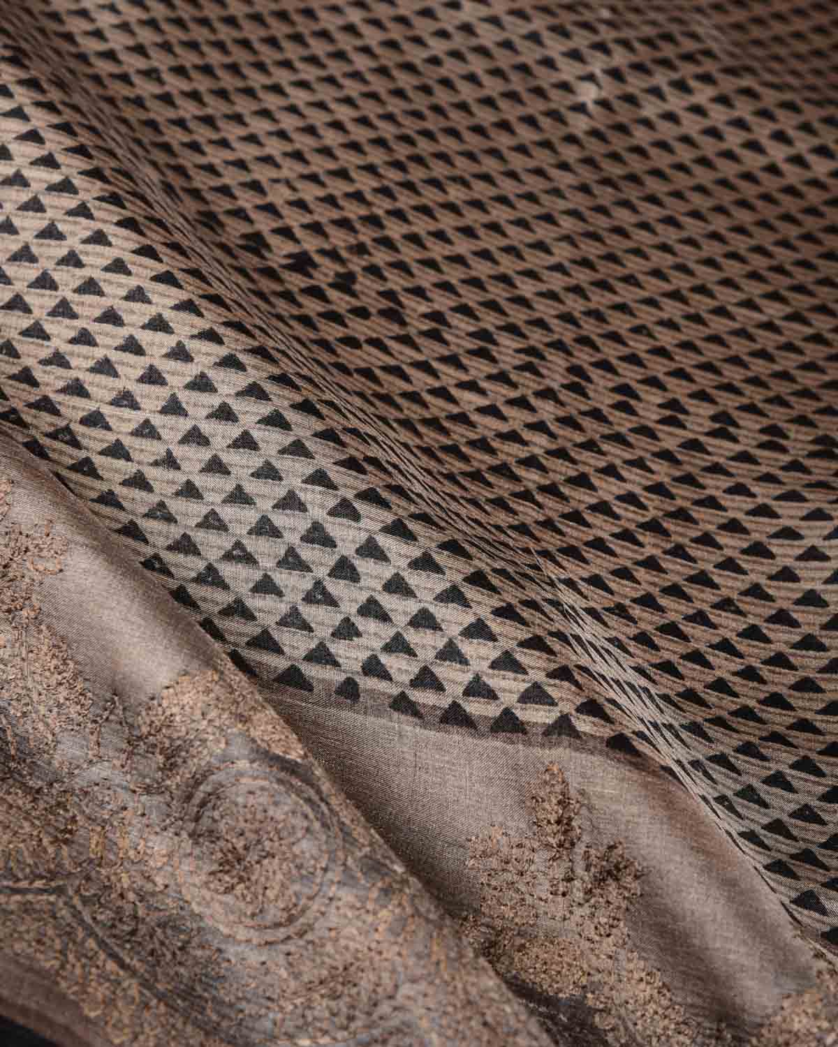 Gray Trinagle Geometric Printed Tasar Silk Saree with Embroidered Border