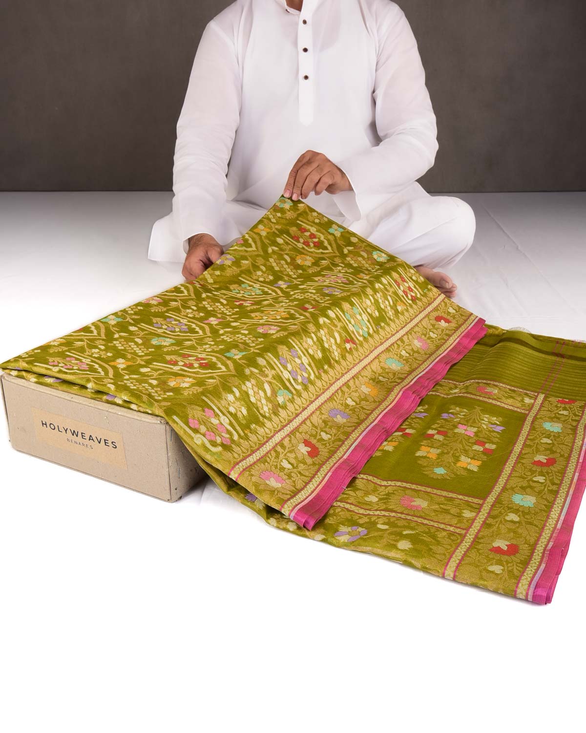 Green Cutwork Brocade Handwoven Kora Silk Banarasi Saree