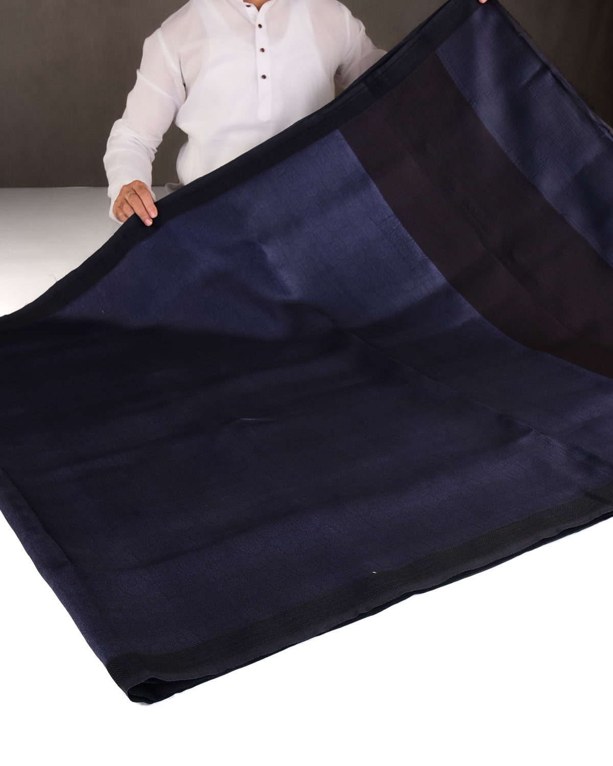 Navy Blue Chakri Tanchoi Woven Kora Silk Banarasi Saree-HolyWeaves