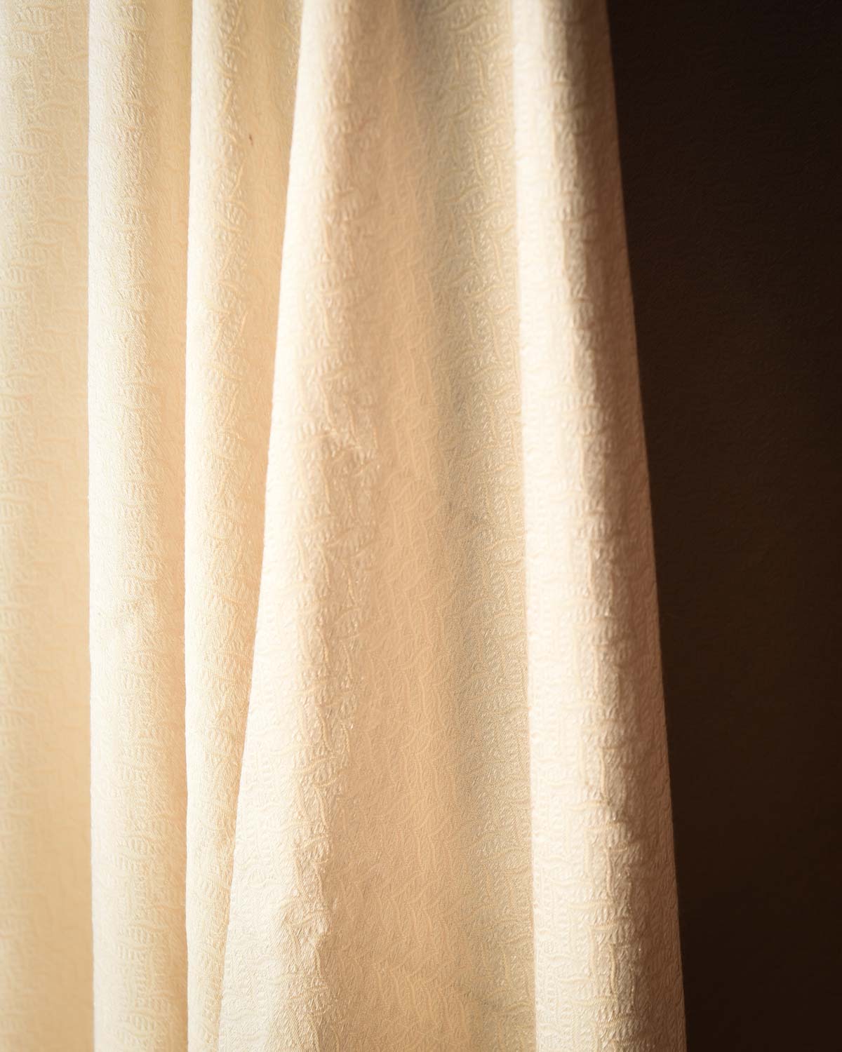 Metallic Ivory White Silver Zari Brocade Handwoven Silk Wool Unisex Dress Shawl-HolyWeaves