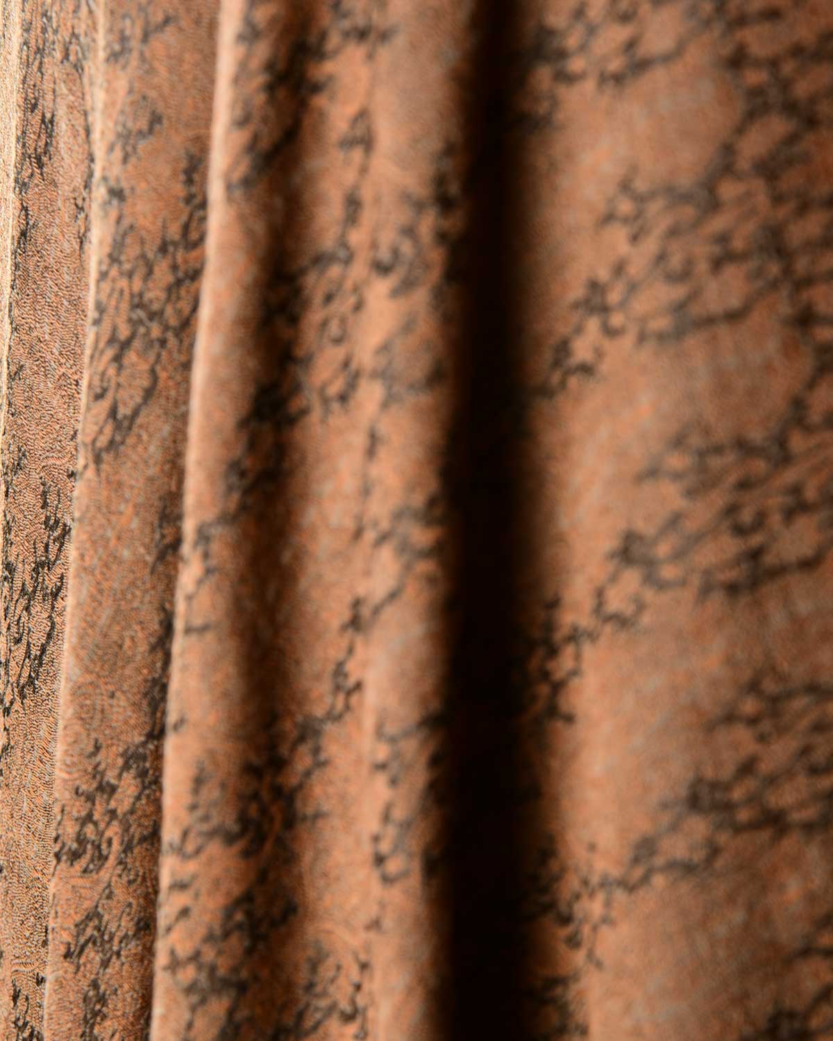 Brown Paisley Tanchoi Handwoven Silk Wool Banarasi Shawl-HolyWeaves