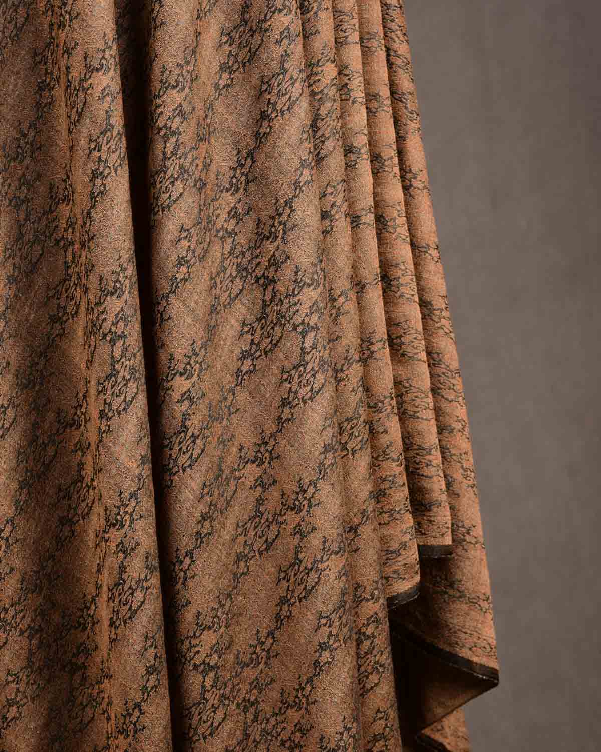 Brown Paisley Tanchoi Handwoven Silk Wool Banarasi Shawl-HolyWeaves