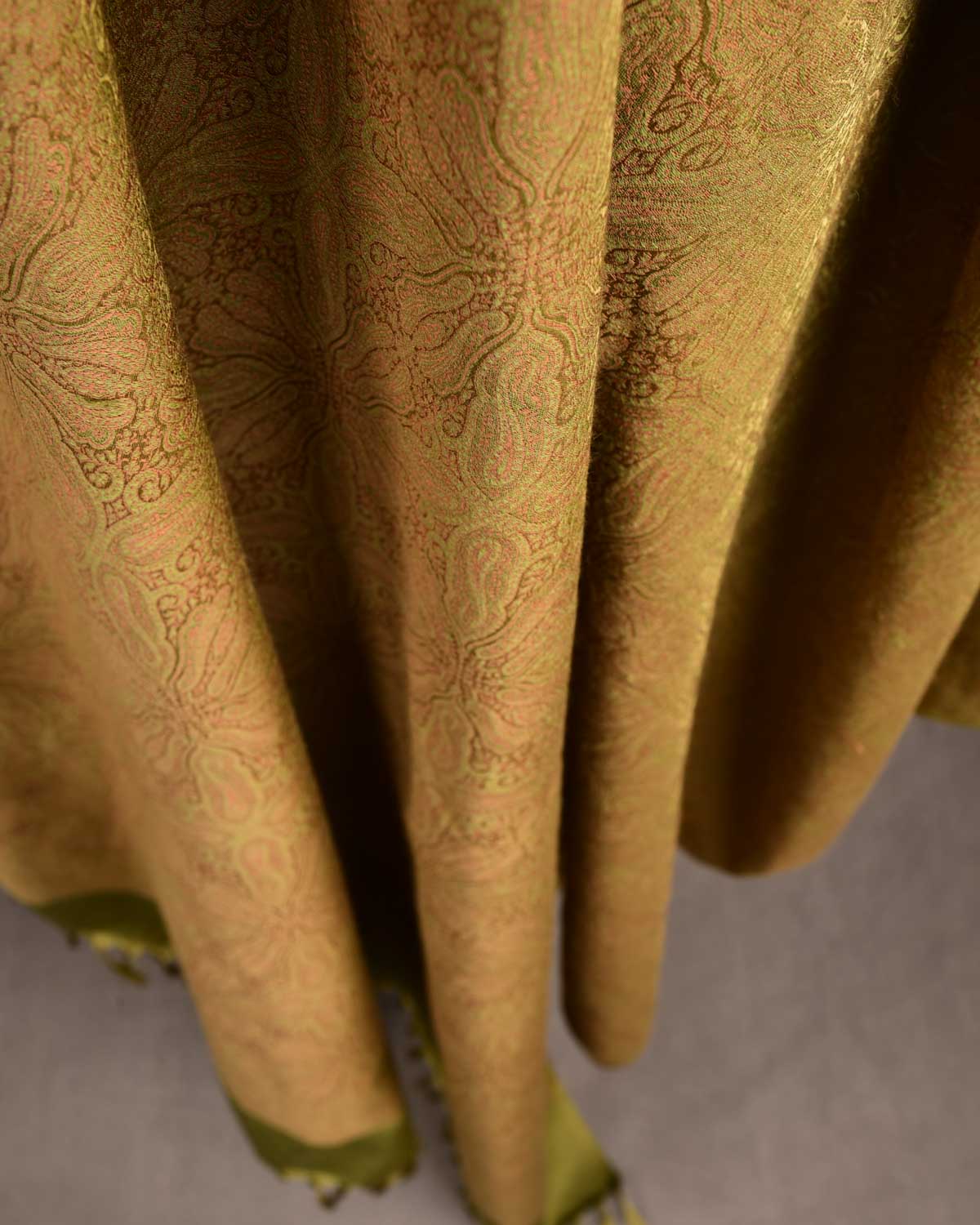 Olive Green Damask Tanchoi Handwoven Silk Wool Banarasi Shawl-HolyWeaves