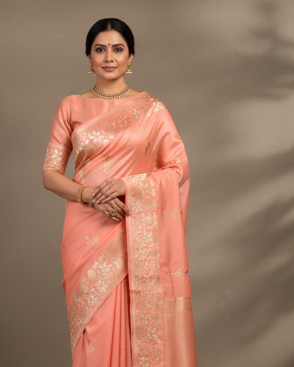 Peach Banarasi Sona Rupa Tuberose Floral Buta Kadhuan Brocade Handwoven Katan Silk Saree lifestyle image