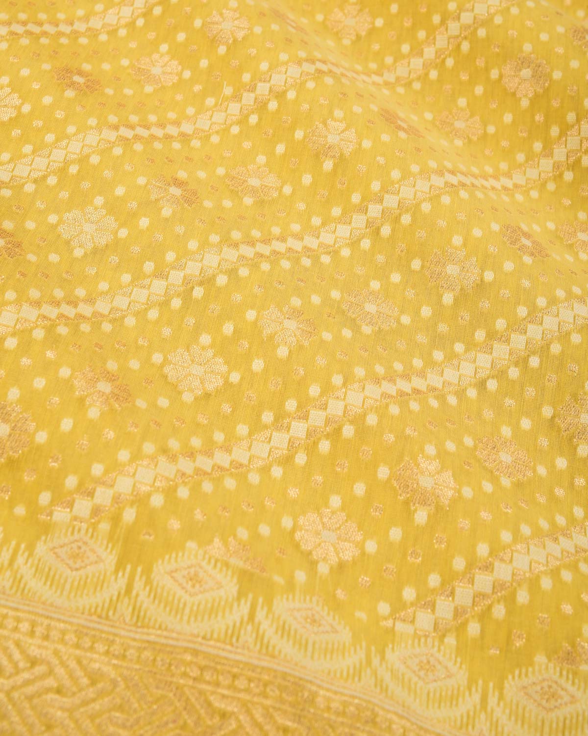 Yellow Banarasi Gold Zari & White Resham Alfi Diagonal Buti Cutwork Brocade Handwoven Cotton Silk Saree - By HolyWeaves, Benares